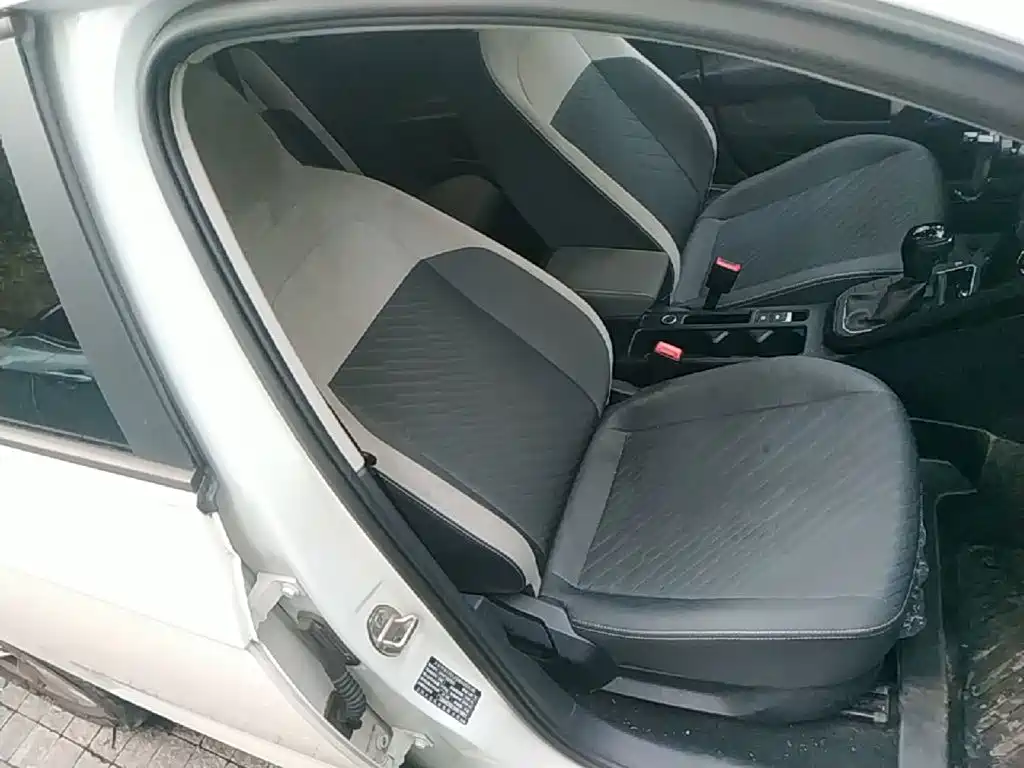 Volkswagen Lavida — миниатюра 25