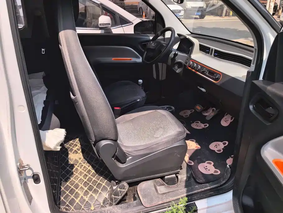 Wuling MINIEV — миниатюра 8