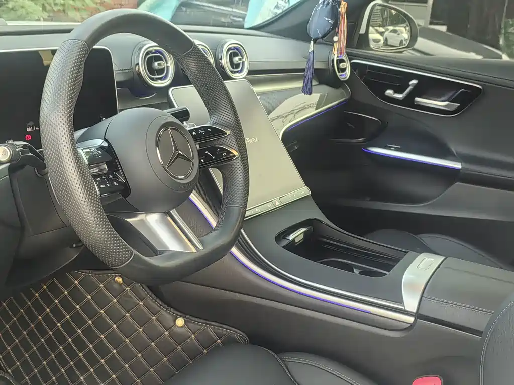 Mercedes-Benz C-Class — миниатюра 5