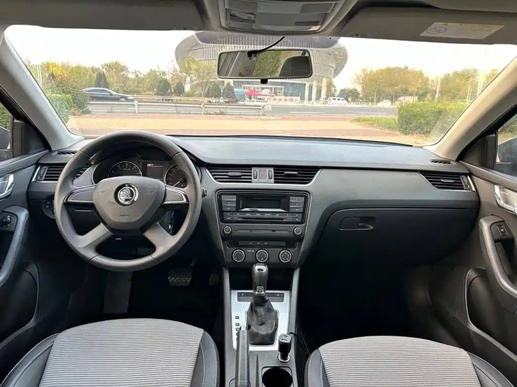 Skoda Octavia — миниатюра 9