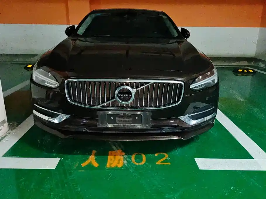 Volvo S90 — миниатюра 2