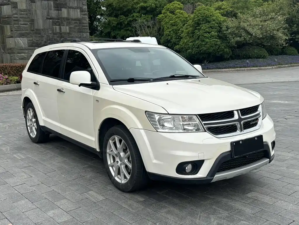 Dodge Journey — миниатюра 3