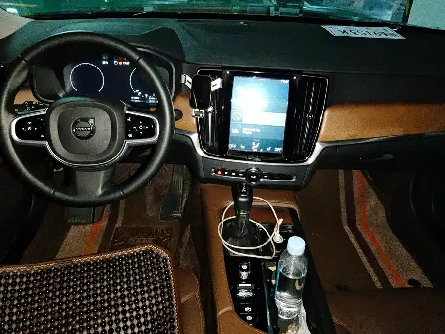 Volvo S90 — миниатюра 12