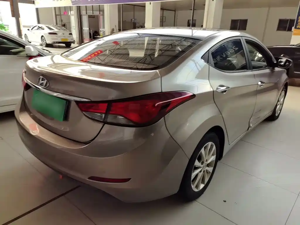 Hyundai Elantra Langdong — миниатюра 7