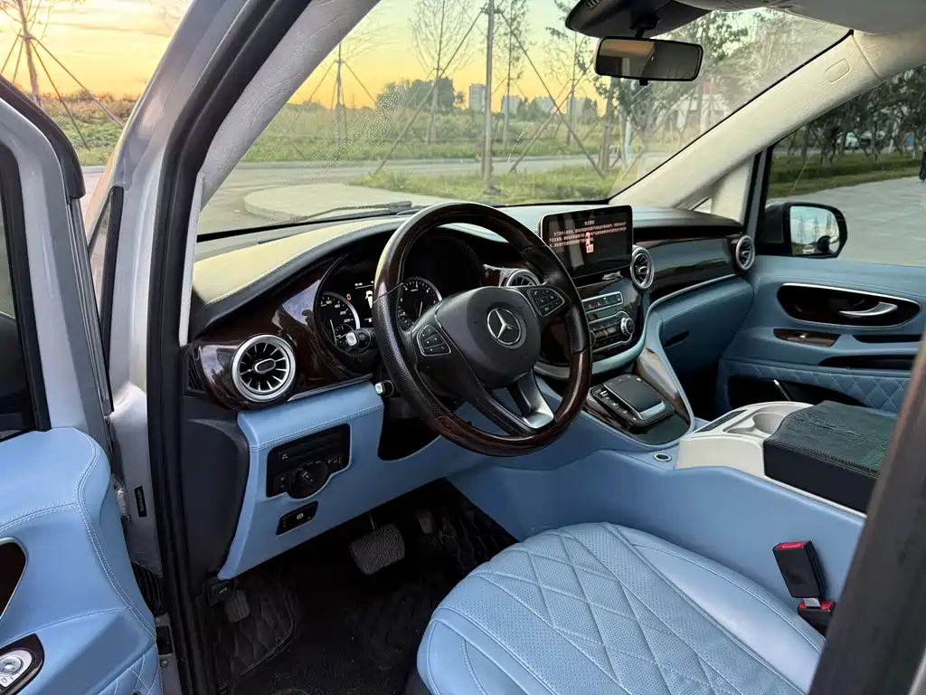 Mercedes-Benz Vito — миниатюра 9