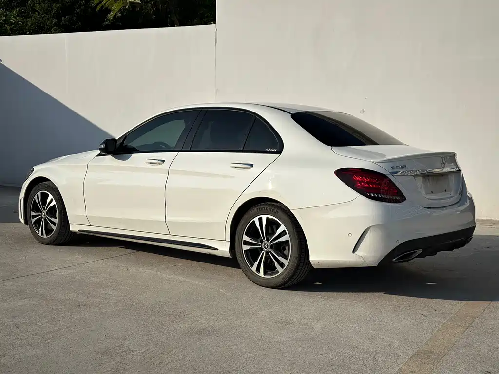 Mercedes-Benz C-Class — миниатюра 18
