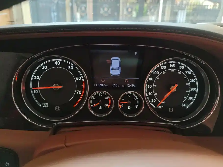 Bentley Flying Spur — миниатюра 14