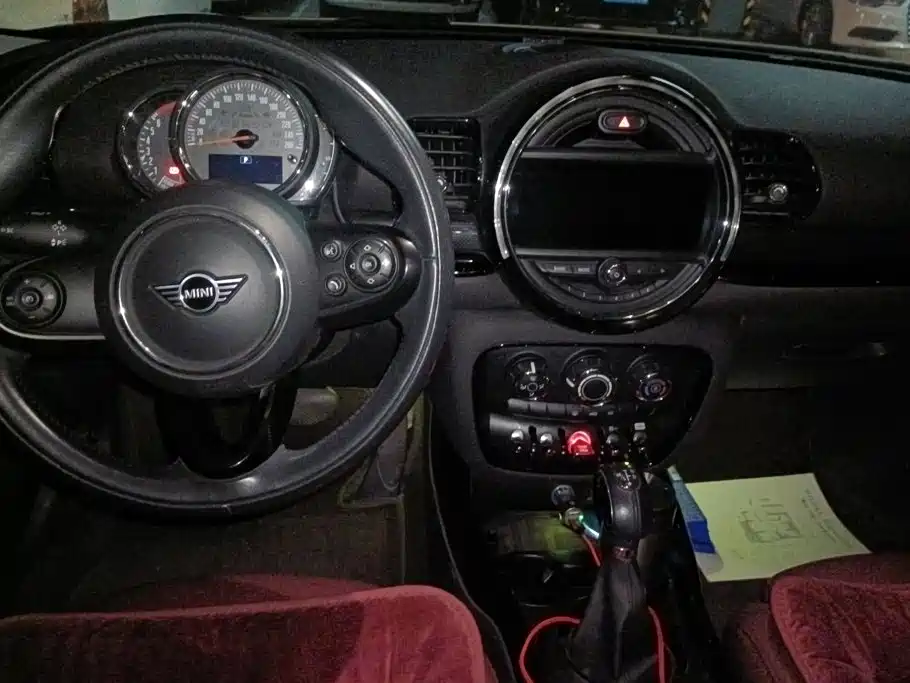 MINI Mini Clubman — миниатюра 12