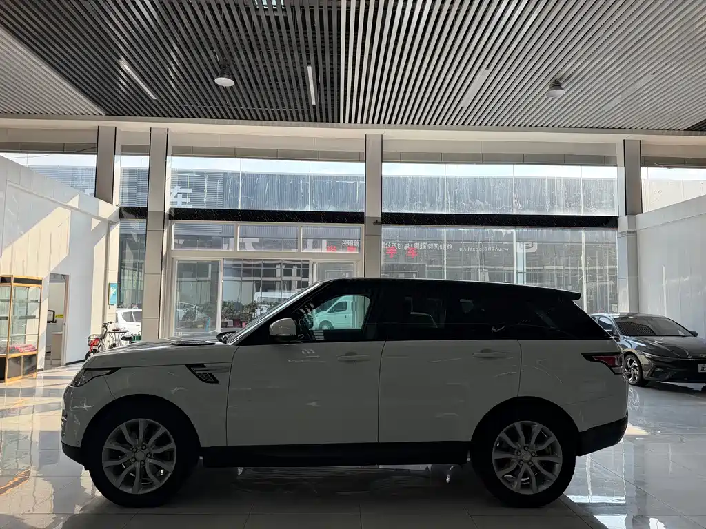 Land Rover Sport — миниатюра 3