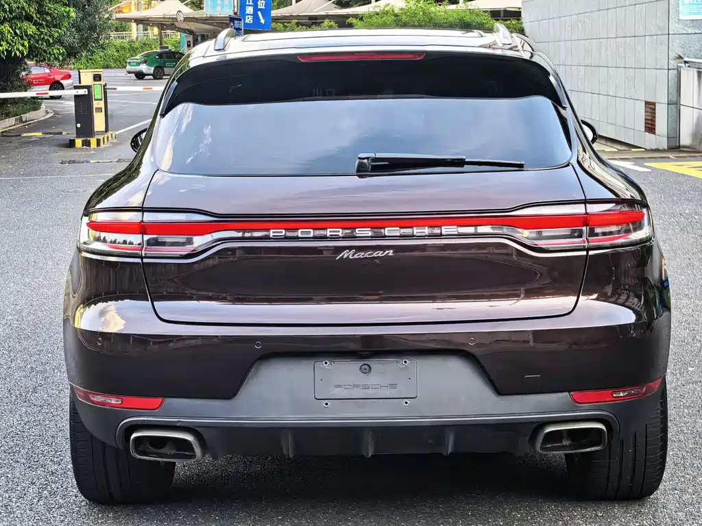 Porsche Macan — миниатюра 11