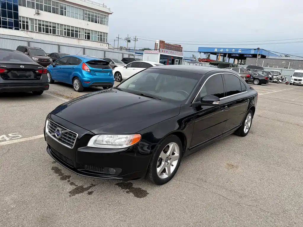 Купить Volvo S80L