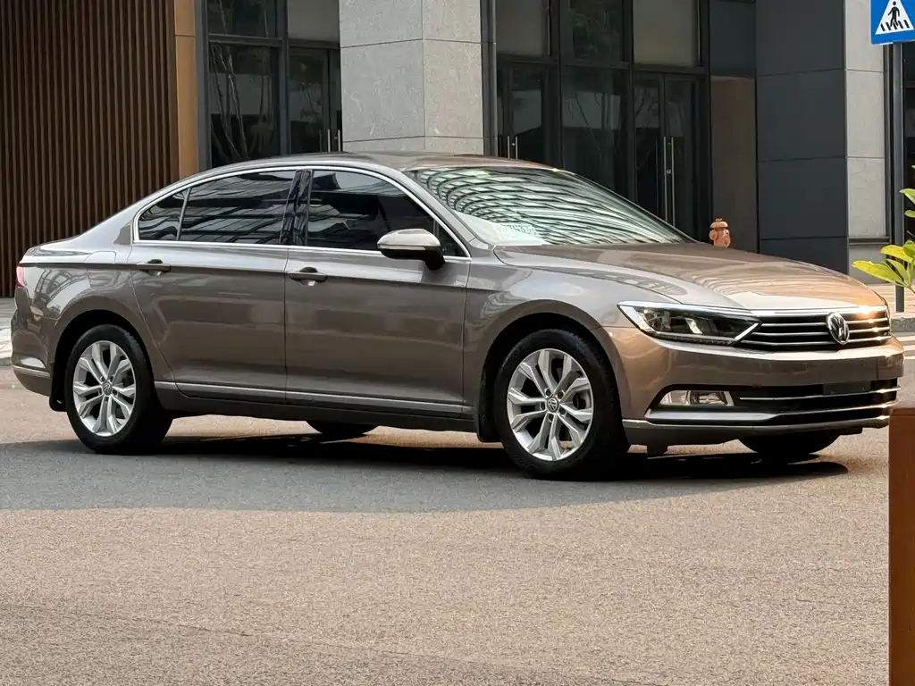 Volkswagen Magotan 2017 330TSI DSG Luxury