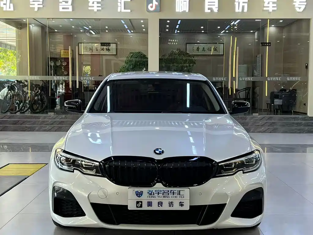 BMW 3 SERIES