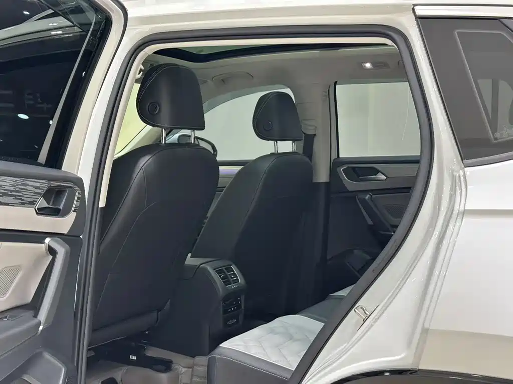 Volkswagen Tayron — миниатюра 5