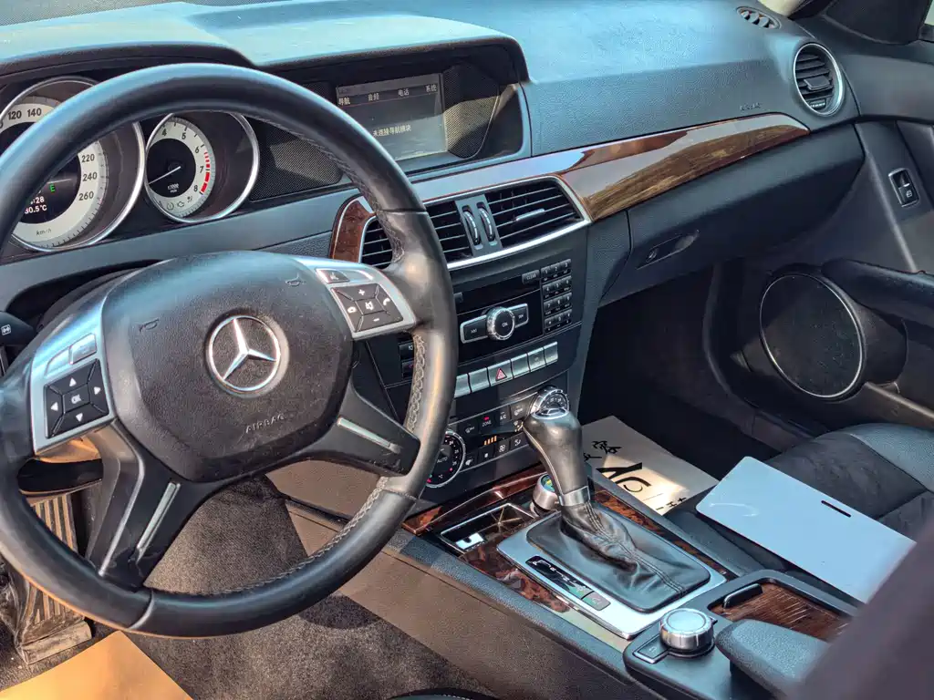Mercedes-Benz C-Class — миниатюра 19