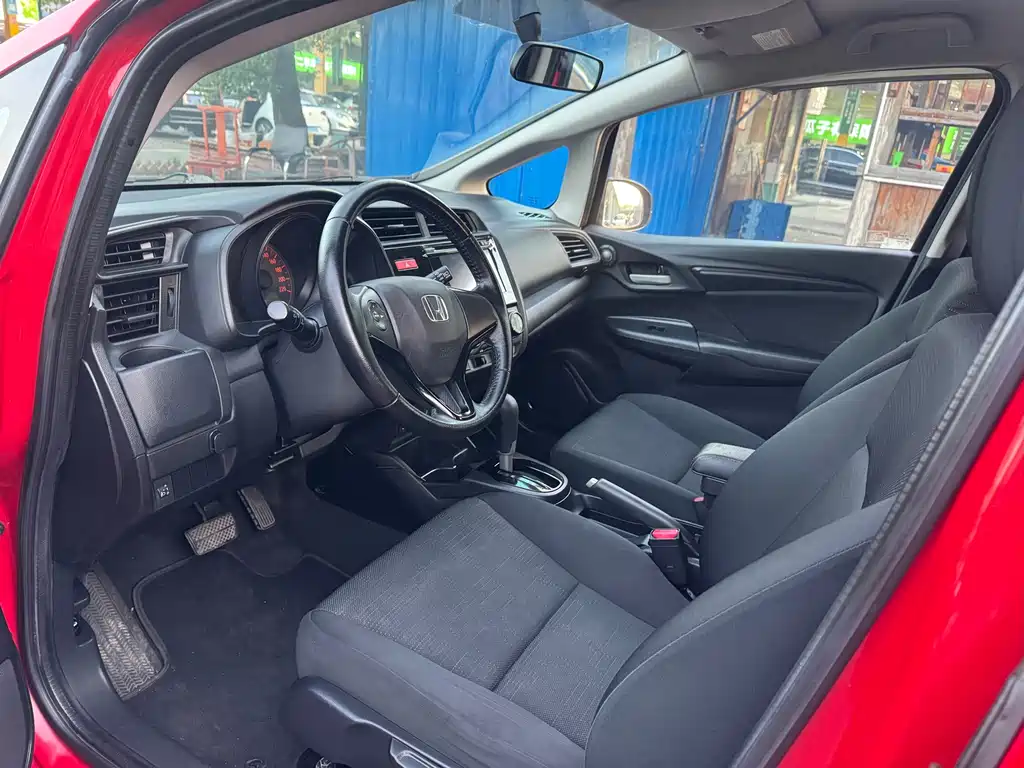 Honda Fit — миниатюра 4