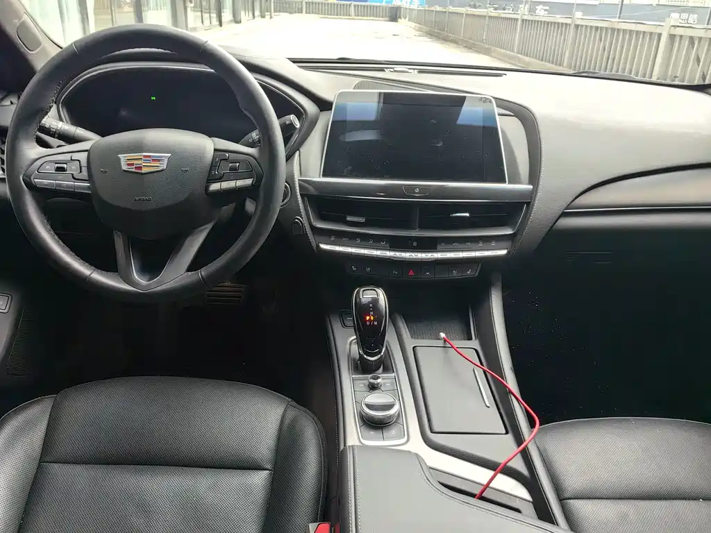 Cadillac CT5 — миниатюра 9
