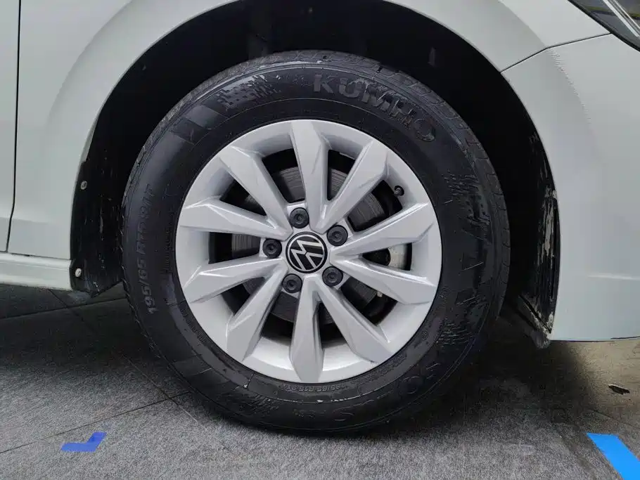 Volkswagen Bora — миниатюра 6