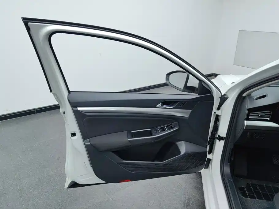 Volkswagen Bora — миниатюра 7