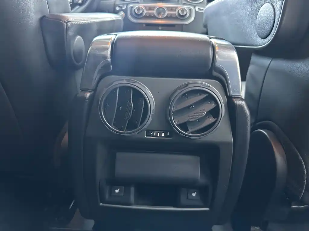 Land Rover Discovery — миниатюра 15