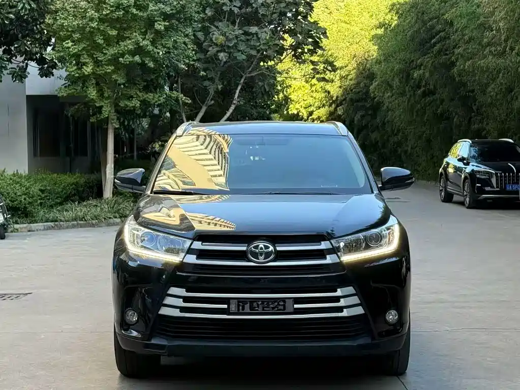 Toyota Highlander — миниатюра 2