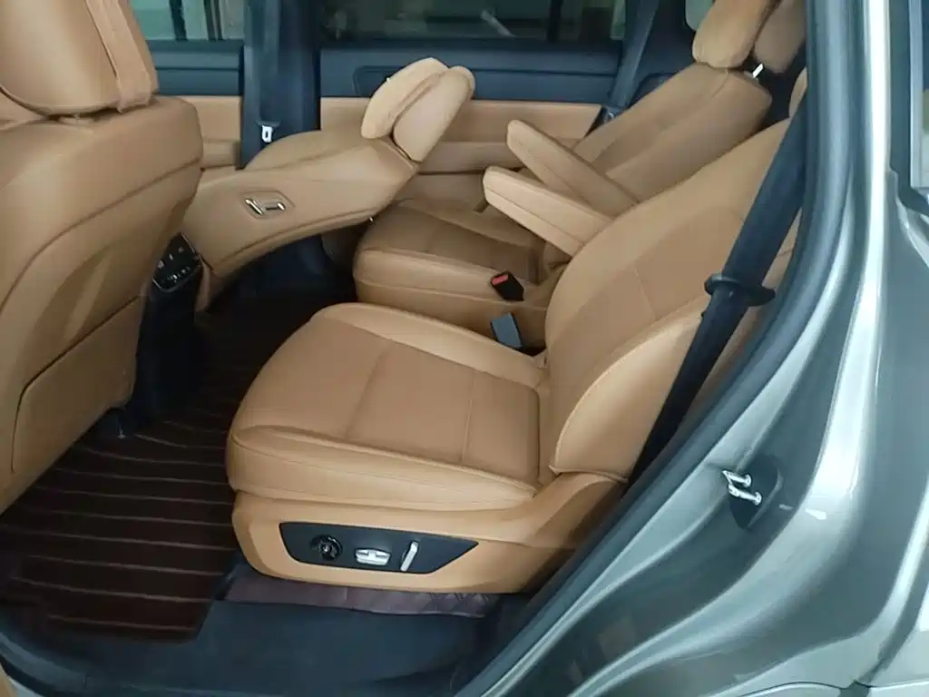 Li Auto Li ONE — миниатюра 17