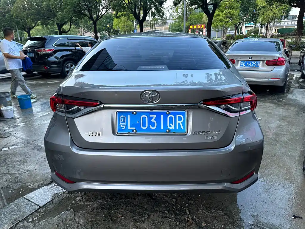 Toyota Corolla — миниатюра 3