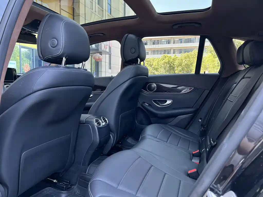 Mercedes-Benz GLC 2016 GLC 260 4MATIC Luxury