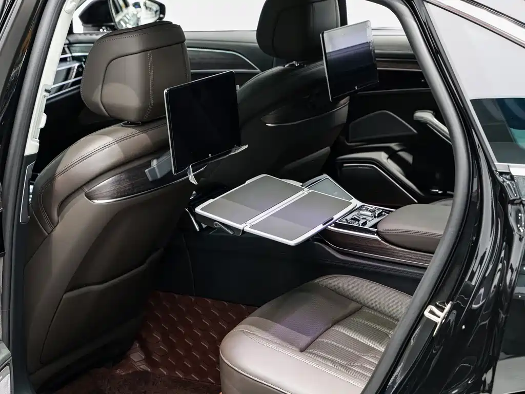 Audi A8 — миниатюра 13