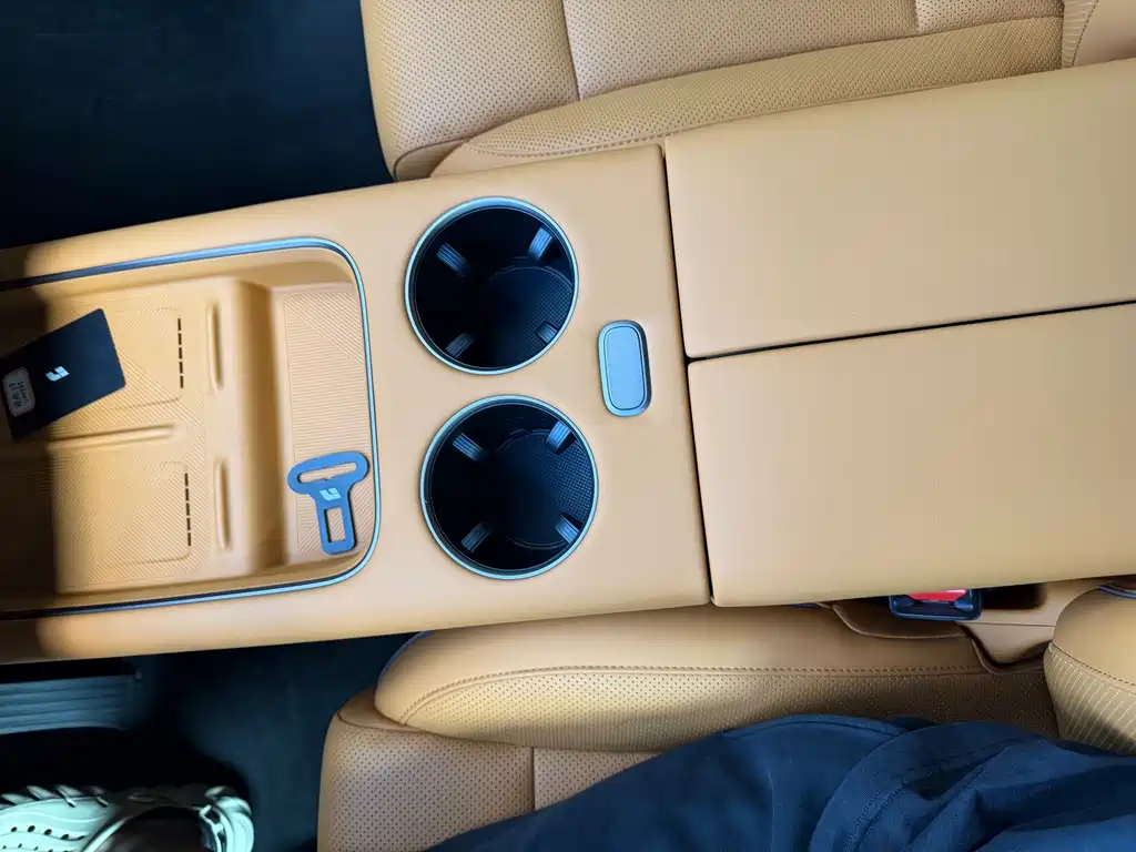 Li Auto Li i8 — миниатюра 16