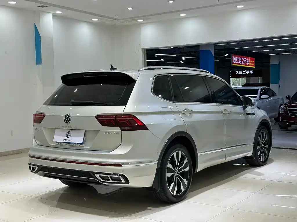 Volkswagen Tiguan L — миниатюра 7