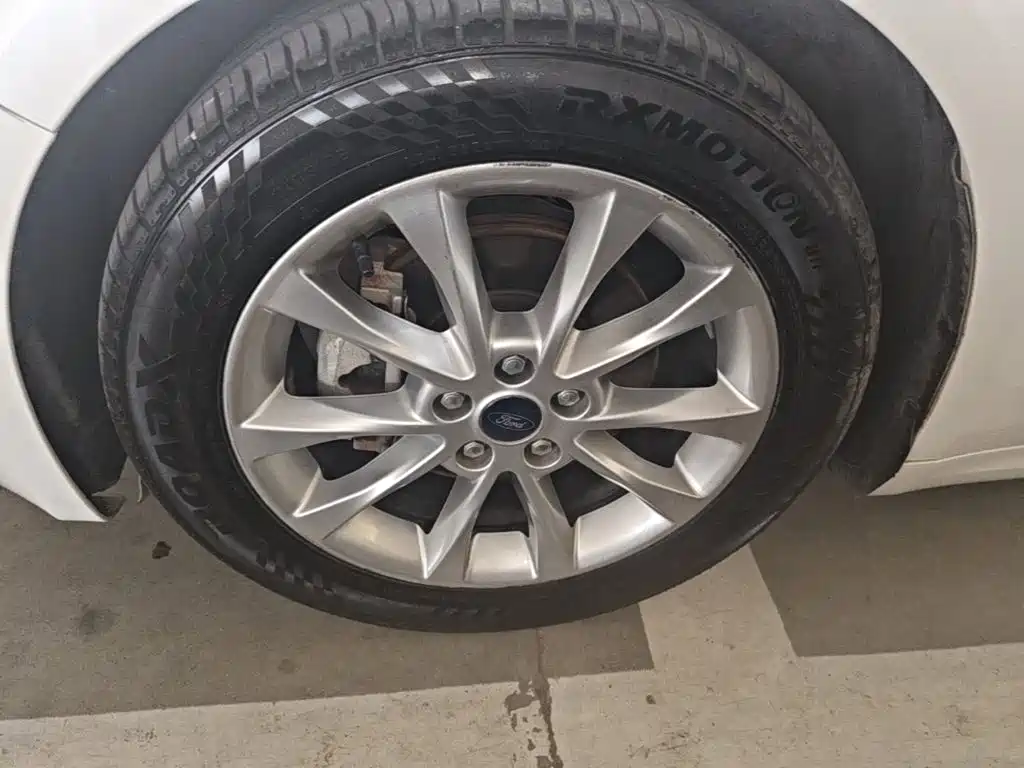 Ford Mondeo — миниатюра 23