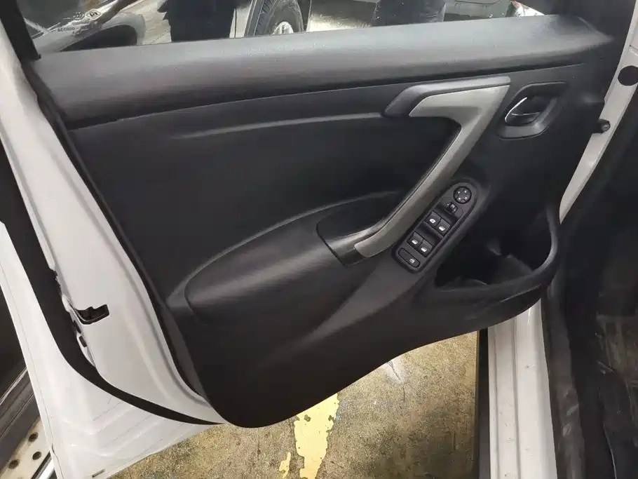 Citroen C3-XR — миниатюра 7