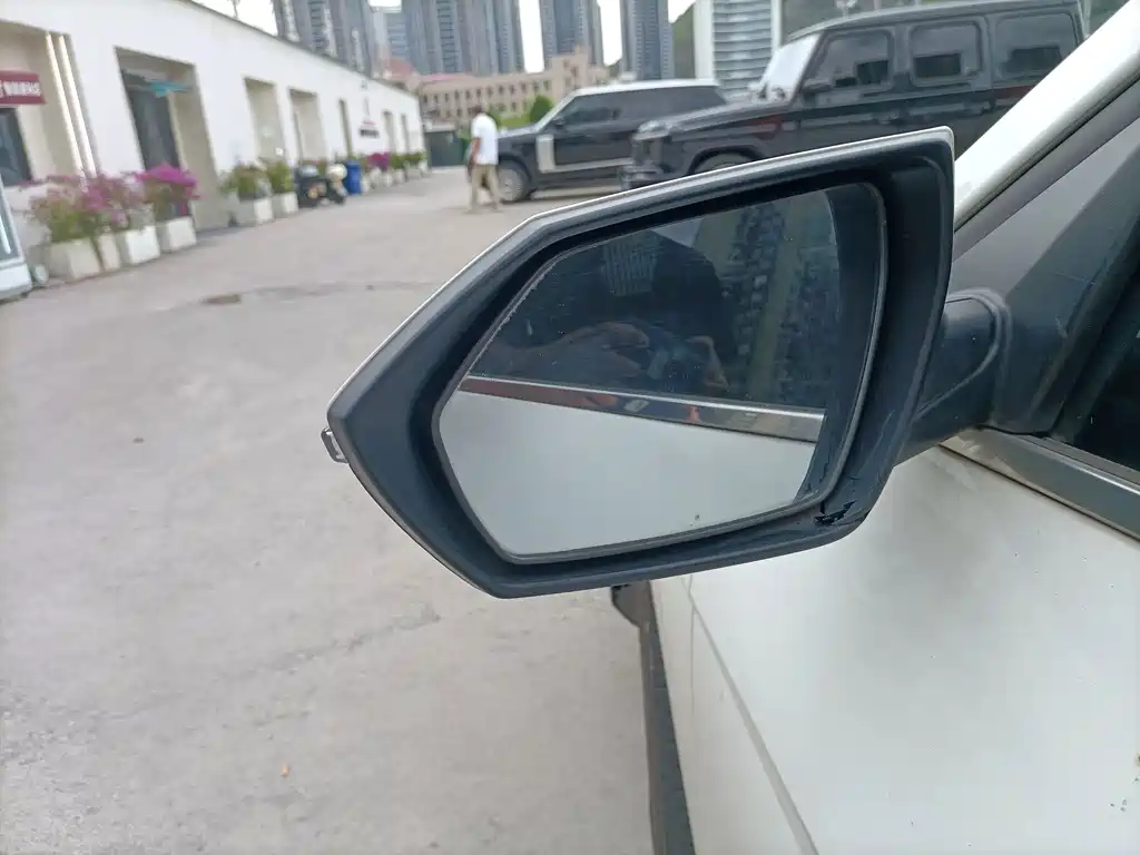 Hyundai Elantra — миниатюра 19