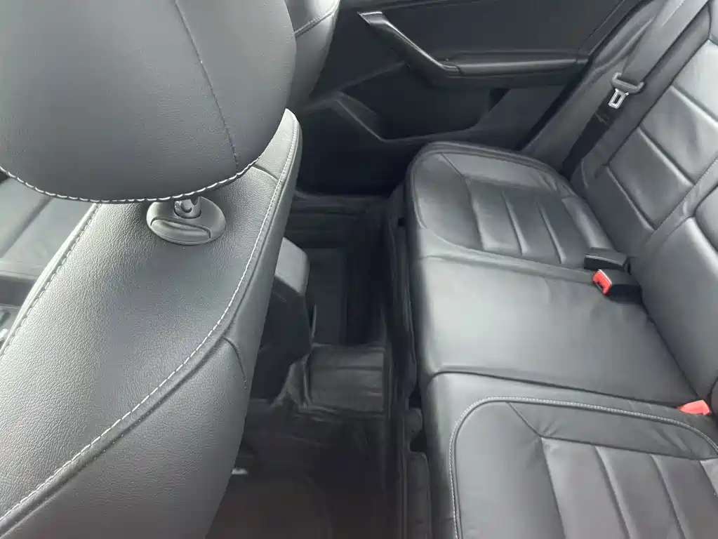 Volkswagen Lavida — миниатюра 4