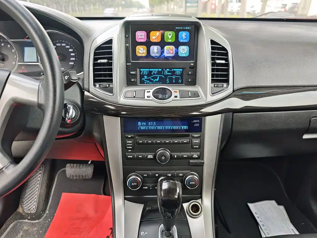 Chevrolet Captiva — миниатюра 13