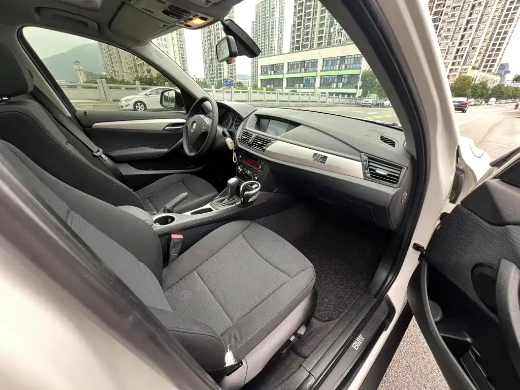 BMW X1 — миниатюра 3