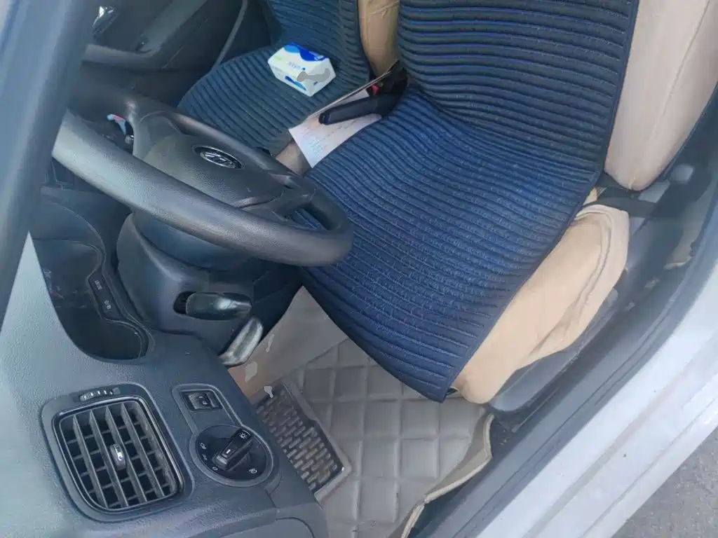 Volkswagen Polo — миниатюра 8