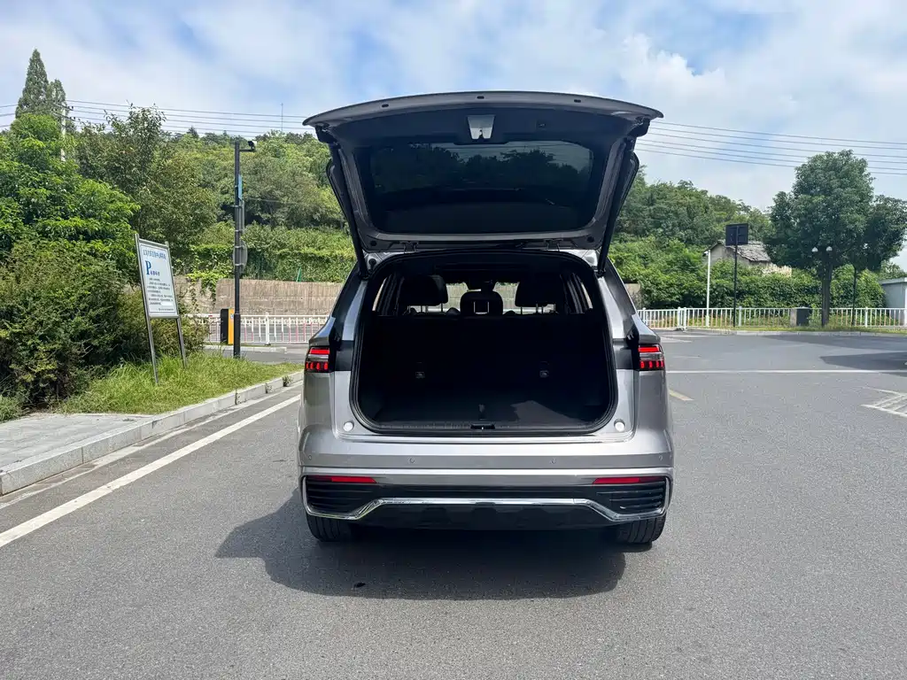 Geely Xingyue L — миниатюра 18