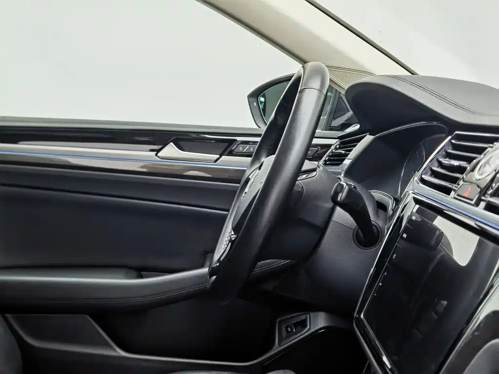 Volkswagen Phideon — миниатюра 22