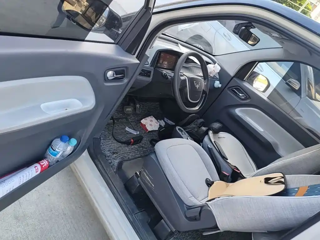 Wuling MINIEV — миниатюра 16