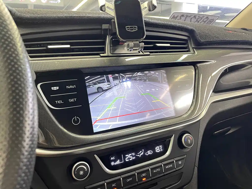 Geely Emgrand — миниатюра 16