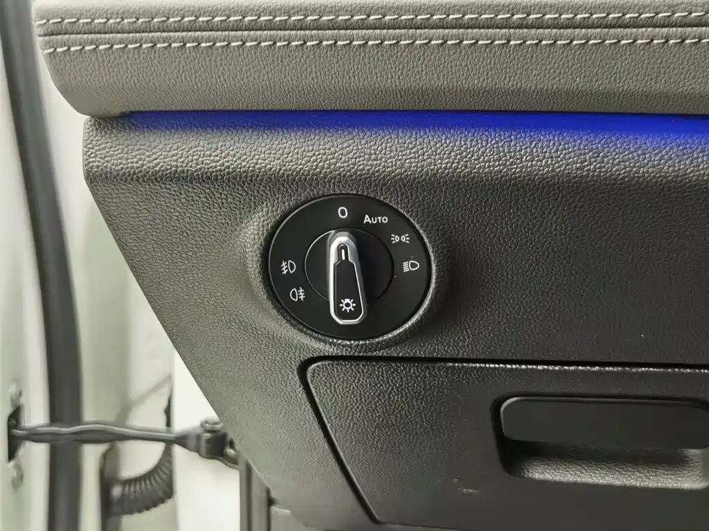 Volkswagen Sagitar — миниатюра 21