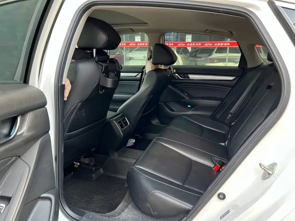 Honda Accord — миниатюра 8