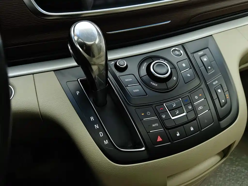 Buick GL8 — миниатюра 13