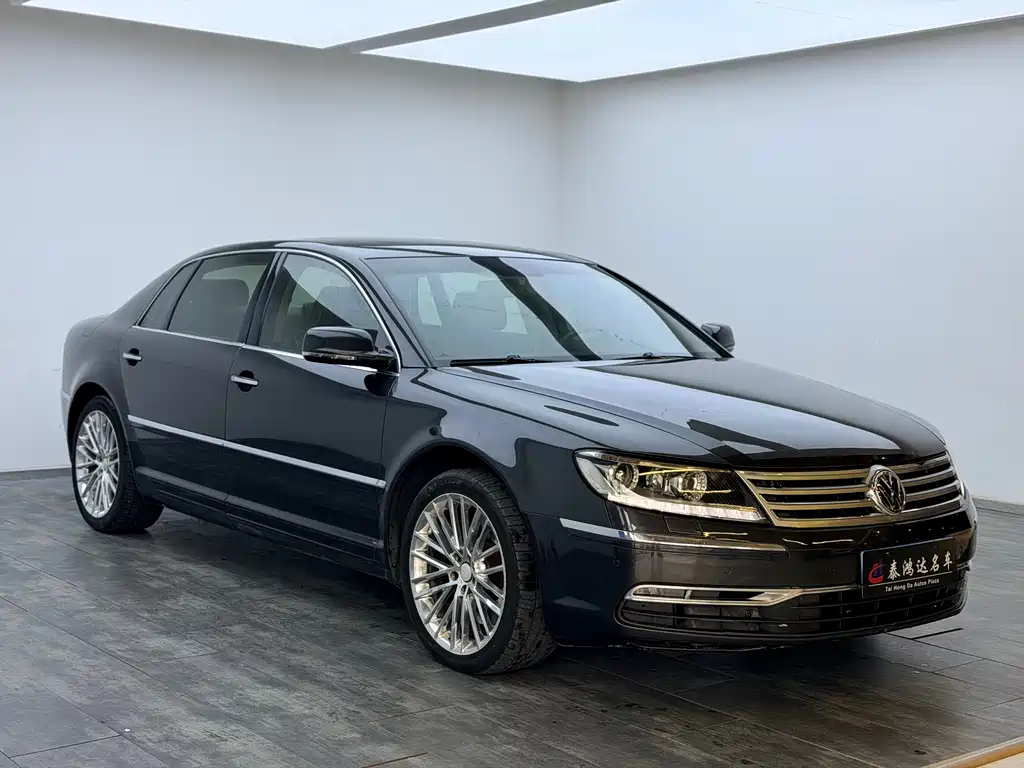 Volkswagen Phaeton 3.6L V6 4 seats Extended Individual Edition, фото 2