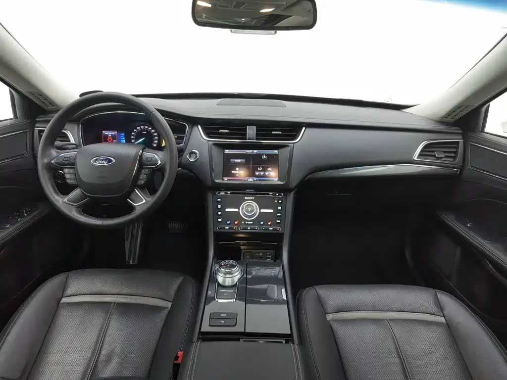 Ford Taurus — миниатюра 5