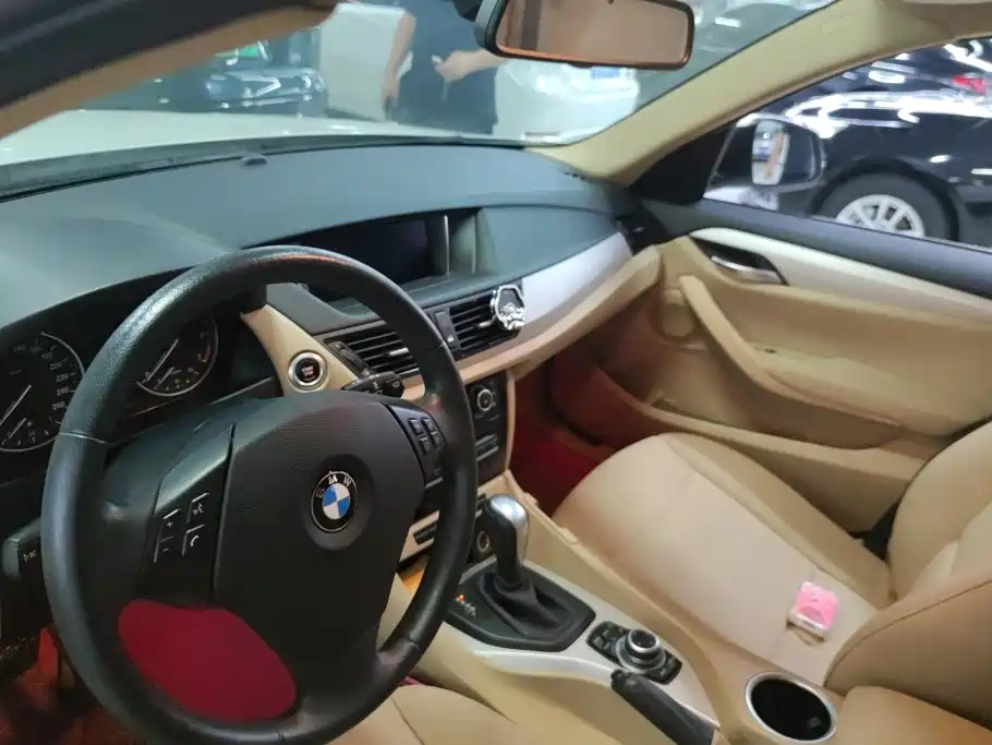BMW X1 (Import) — миниатюра 13