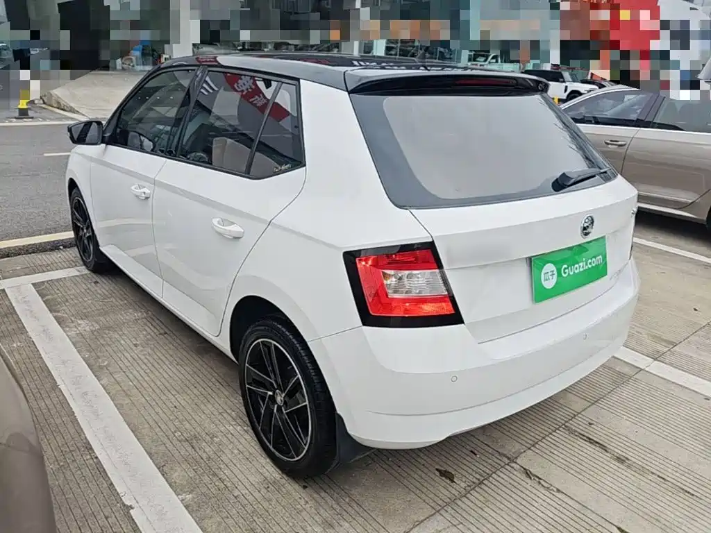 Skoda Fabia — миниатюра 5