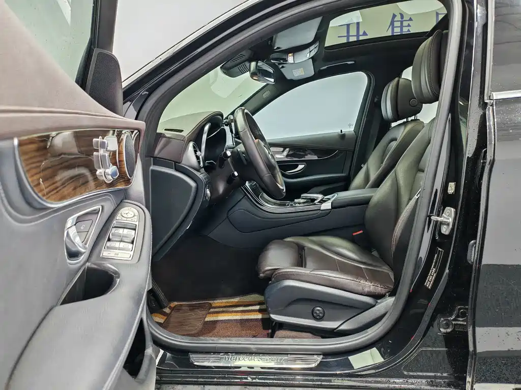 Mercedes-Benz GLC — миниатюра 11